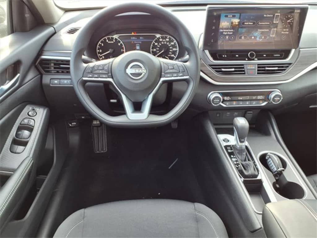 New 2025 Nissan Altima 2.5 SV Sedan