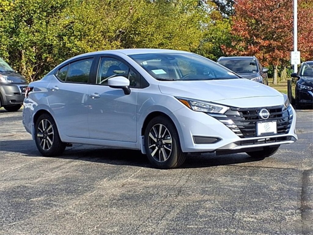 New 2025 Nissan Versa 1.6 SV Sedan