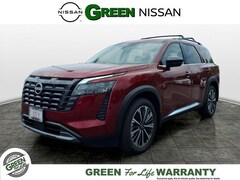 2026 Nissan Pathfinder Platinum SUV