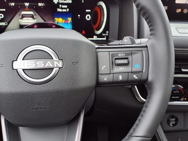 2025 Nissan Rogue Platinum - Photo 17