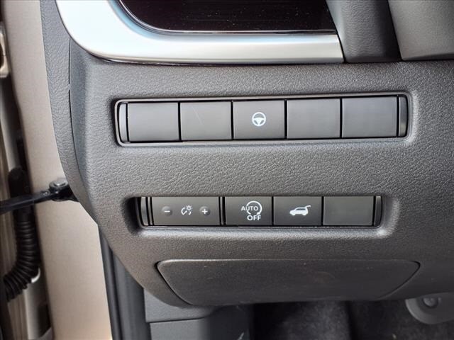 2025 Nissan Rogue SL - Photo 18