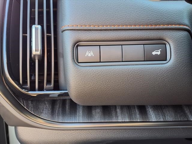2025 Nissan Armada PRO-4X - Photo 18