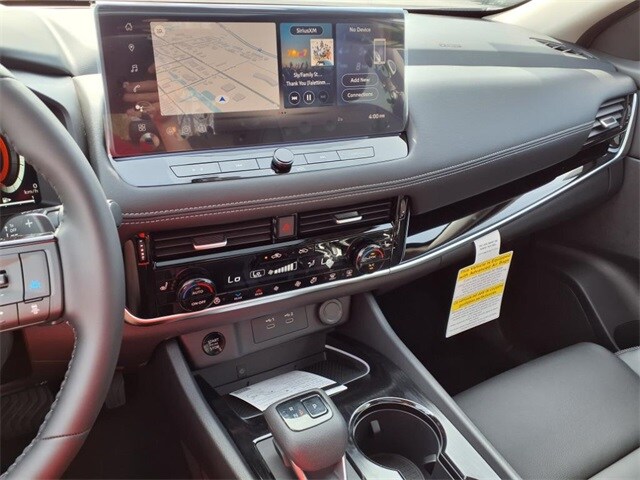 2025 Nissan Rogue SL - Photo 6