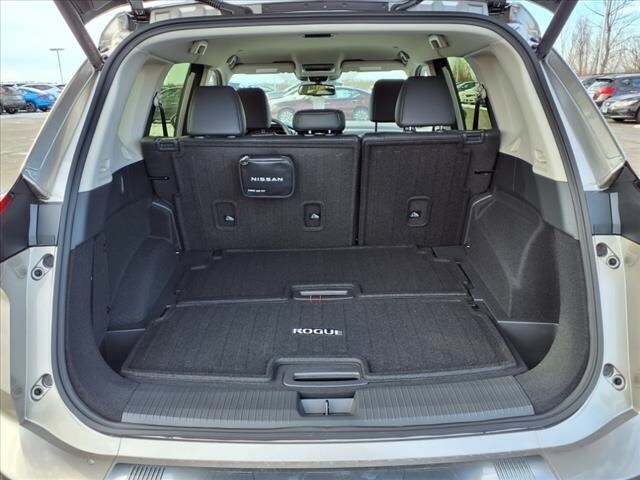2025 Nissan Rogue SL - Photo 24