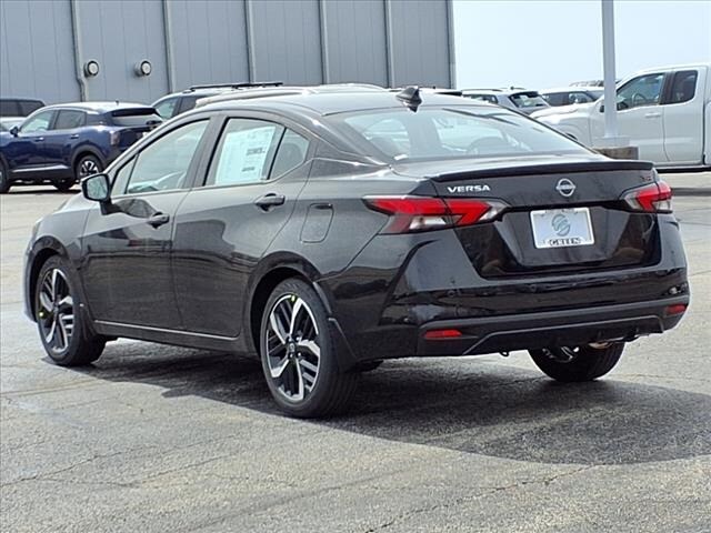 2025 Nissan Versa Sedan SR - Photo 22