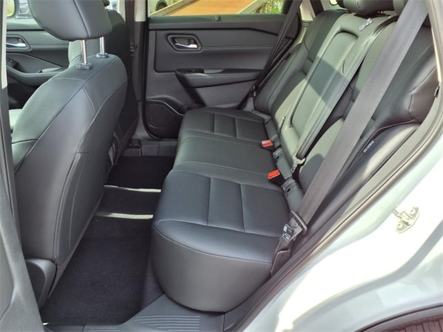 2025 Nissan Rogue SV - Photo 22