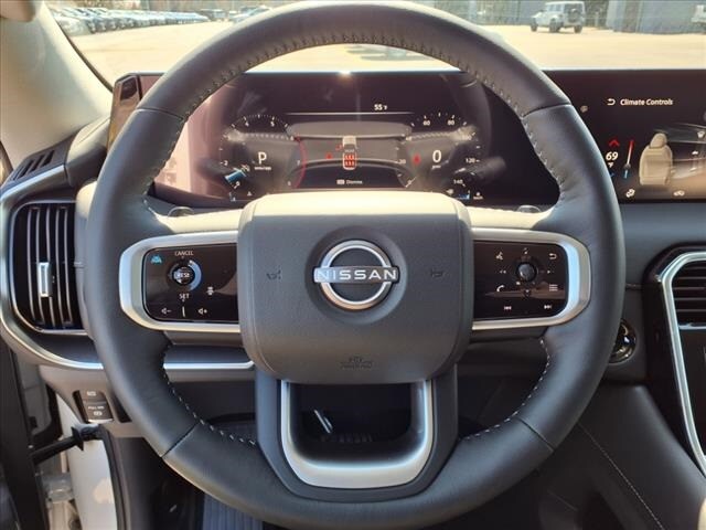 2025 Nissan Armada SV - Photo 14