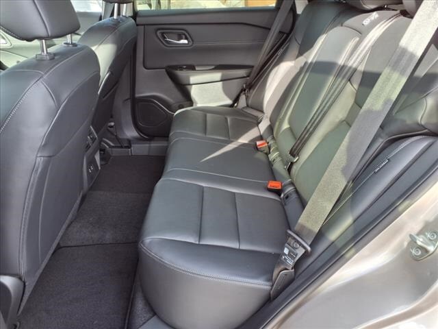 2025 Nissan Rogue SL - Photo 23