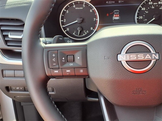2025 Nissan Rogue SV - Photo 14