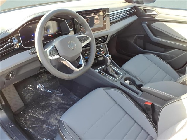 2026 Volkswagen Jetta SE - Photo 16