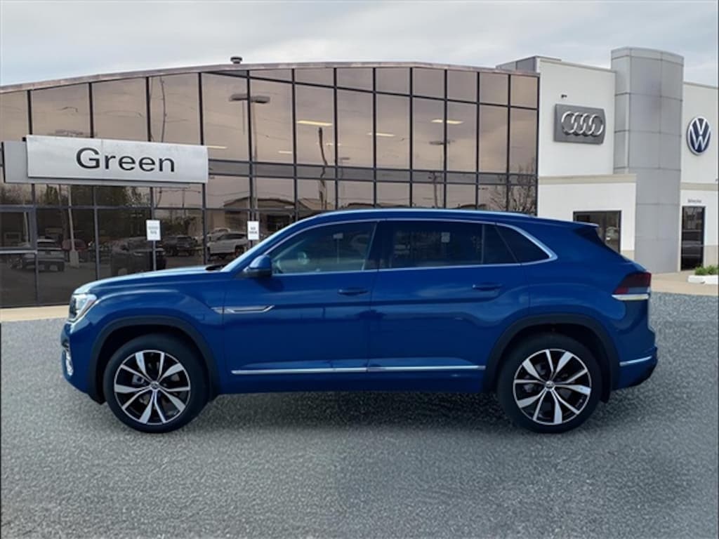 New 2026 Volkswagen Atlas Cross Sport 2.0T SEL Premium R-Line 4Motion SUV