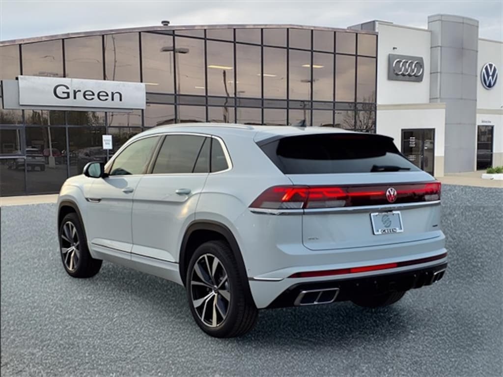 New 2025 Volkswagen Atlas Cross Sport 2.0T SEL Premium R-Line 4Motion SUV