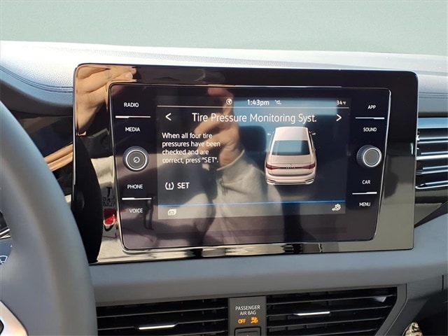 2026 Volkswagen Jetta SE - Photo 8