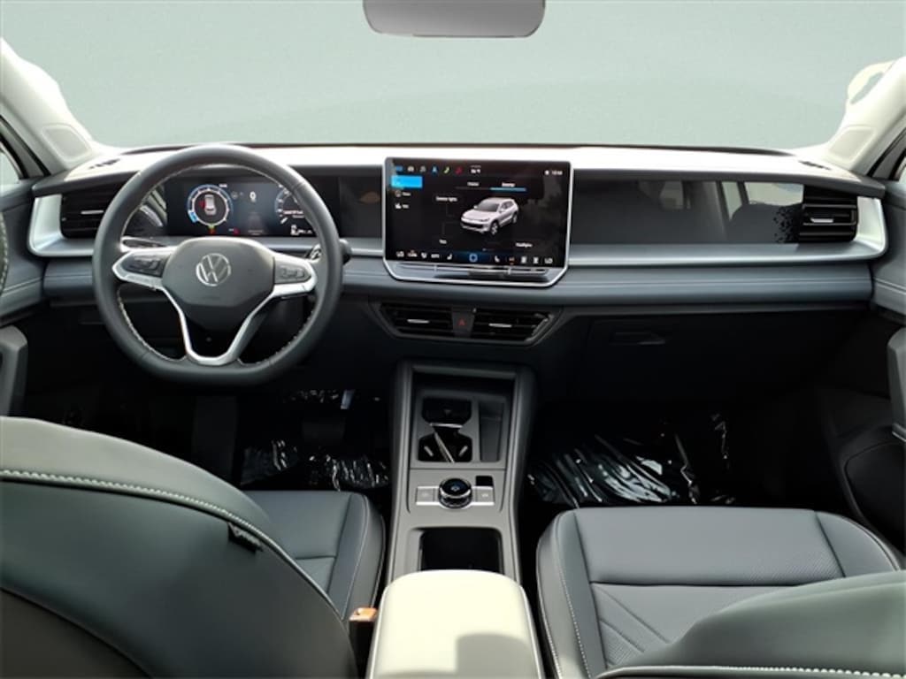 New 2025 Volkswagen Tiguan 2.0T SE 4Motion SUV