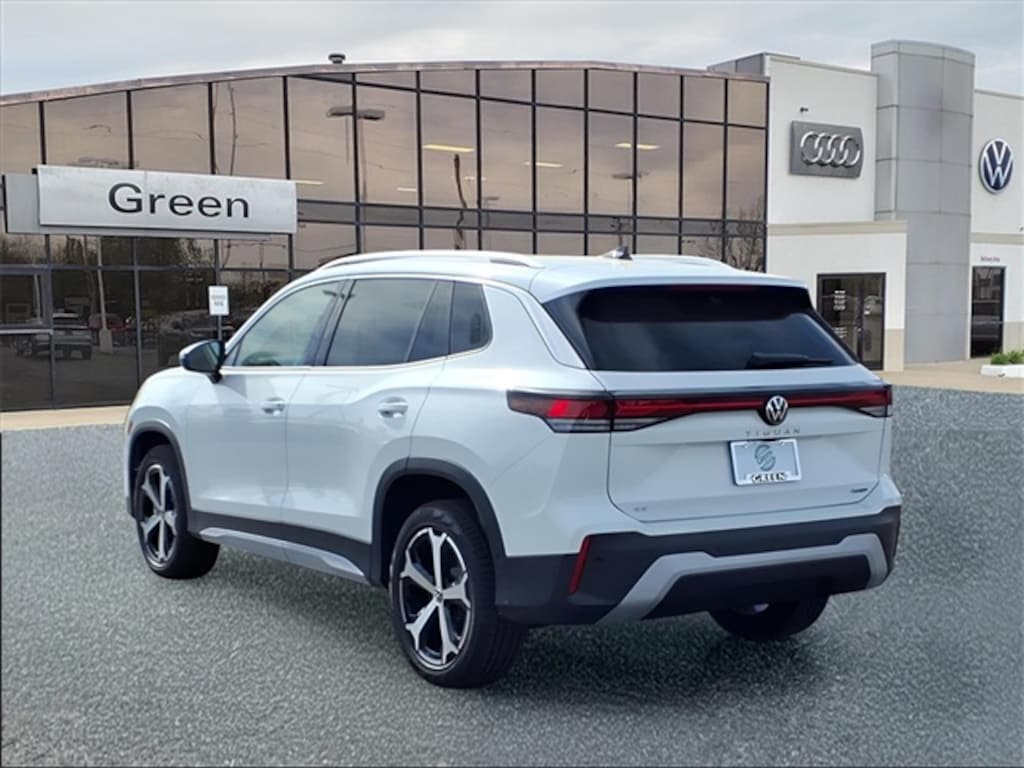 New 2025 Volkswagen Tiguan 2.0T SE 4Motion SUV