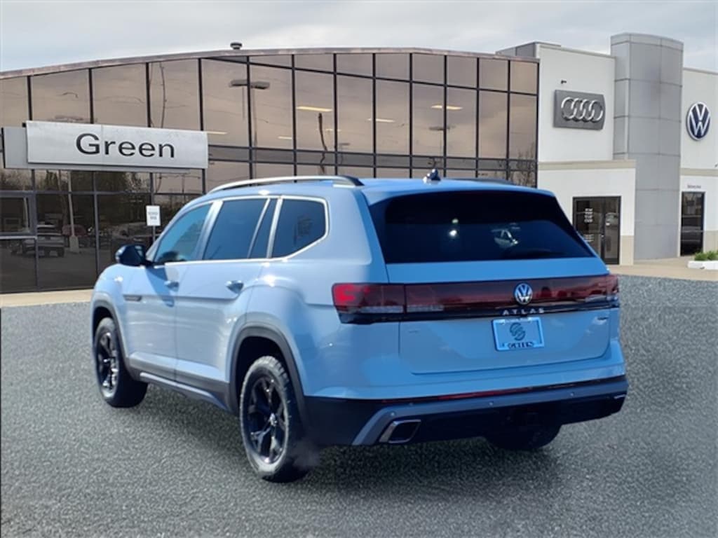New 2025 Volkswagen Atlas 2.0T Peak Edition SE w/ Tech 4Motion SUV AWD