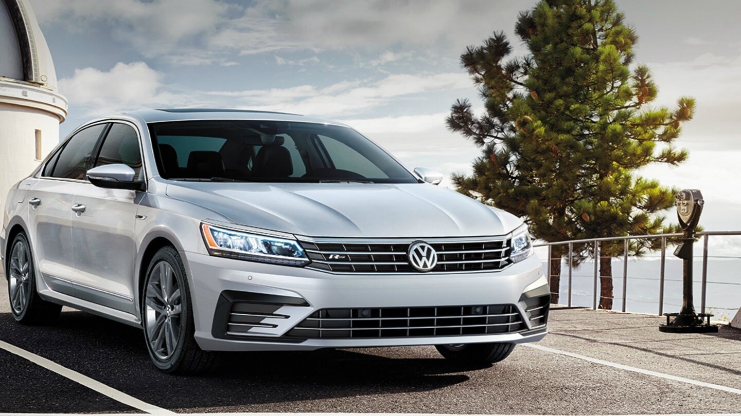 2019 Volkswagen Jetta Vs Volkswagen Passat near Springfield, IL