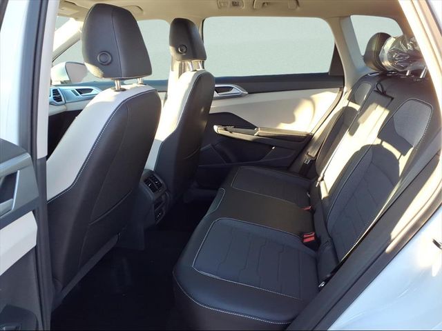 2026 Volkswagen Taos SE - Photo 17