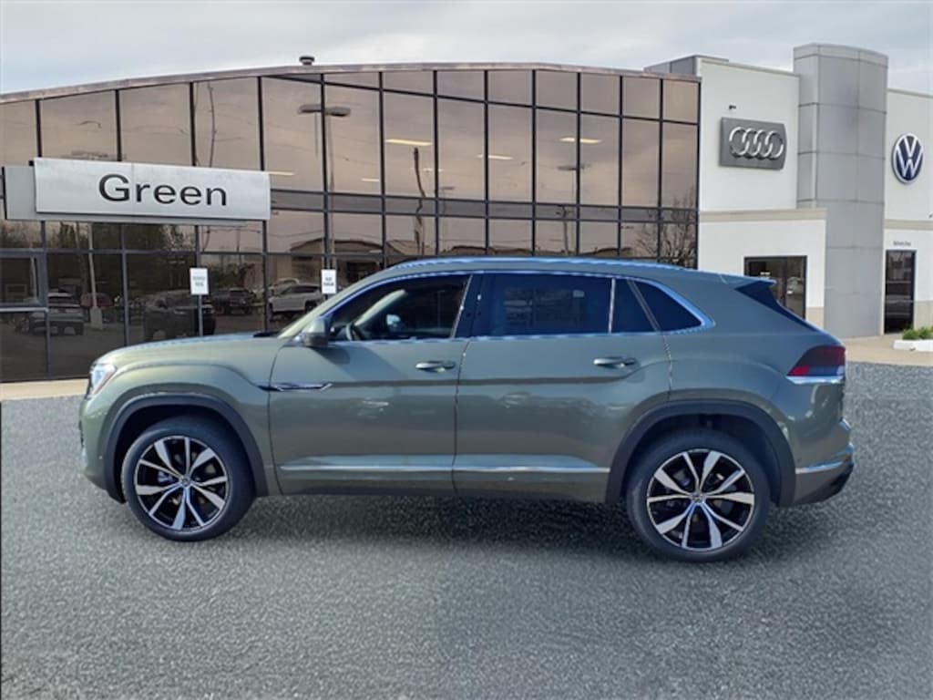 New 2025 Volkswagen Atlas Cross Sport 2.0T SEL Premium R-Line 4Motion SUV