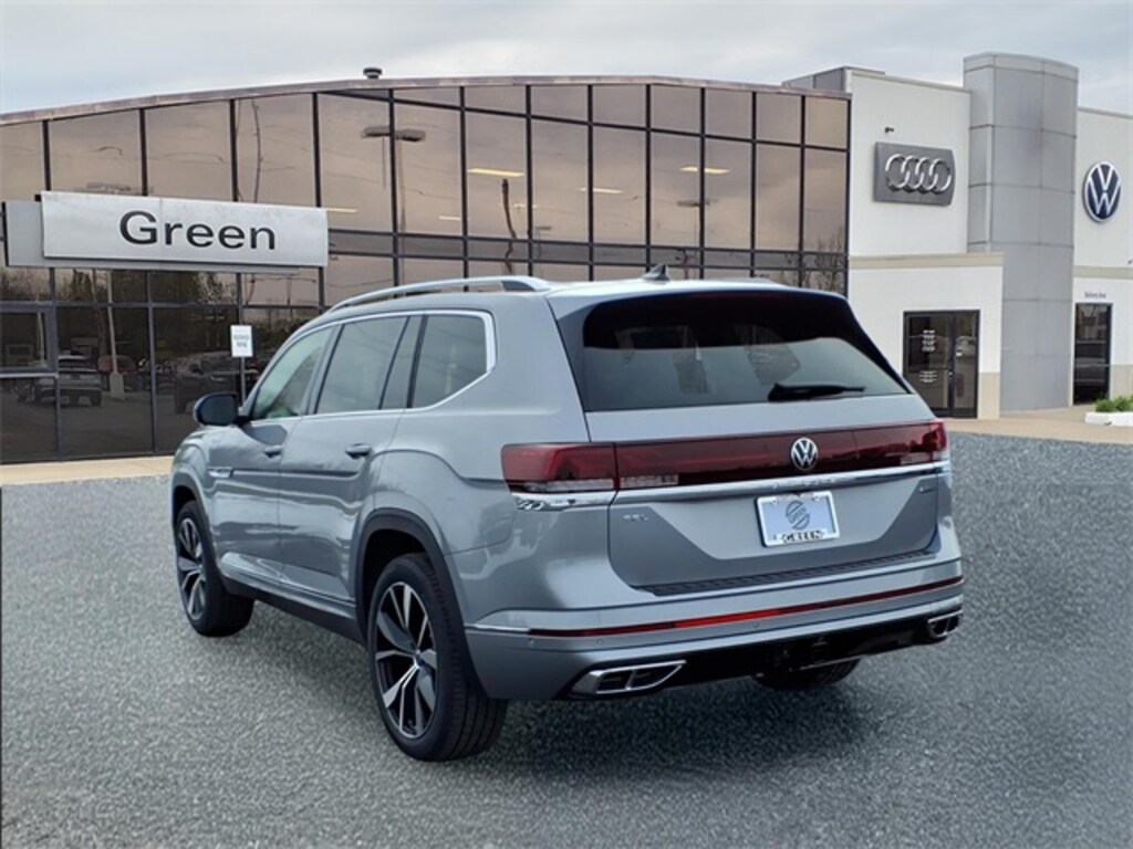 New 2026 Volkswagen Atlas 2.0T SEL Premium R-Line 4Motion SUV