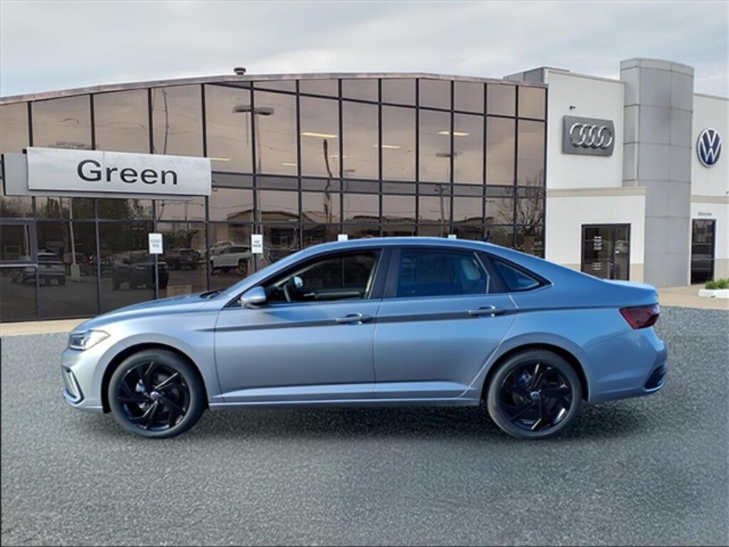 New 2026 Volkswagen Jetta 1.5T SE Sedan