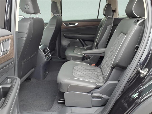2026 Volkswagen Atlas SEL Premium R-Line - Photo 17