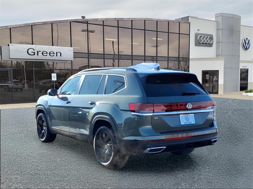New 2026 Volkswagen Atlas 2.0T SE w/ Technology 4Motion SUV