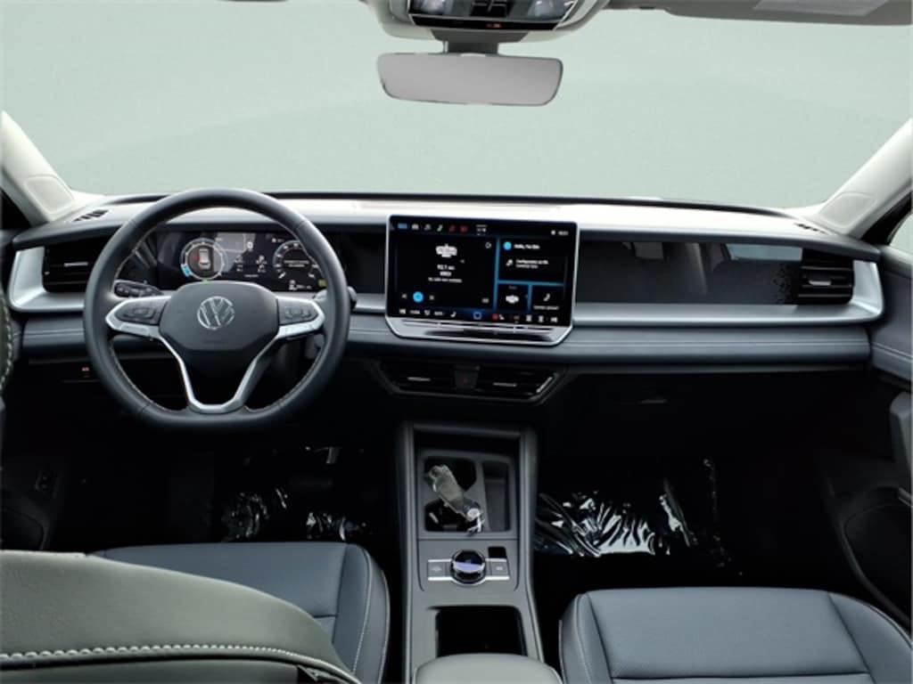 New 2026 Volkswagen Tiguan 2.0T SE 4Motion SUV