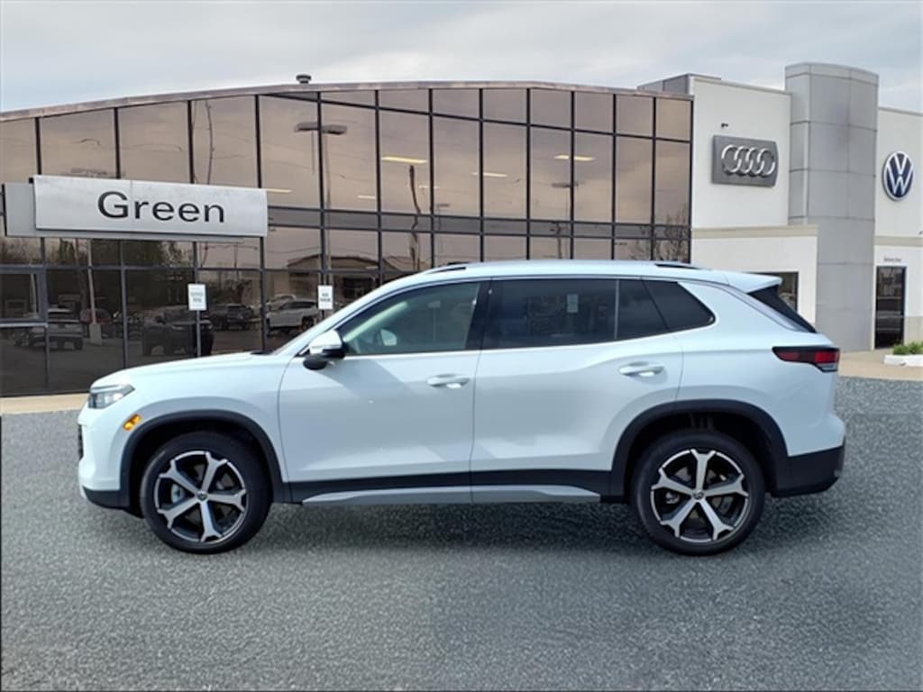 New 2025 Volkswagen Tiguan 2.0T SE 4Motion SUV