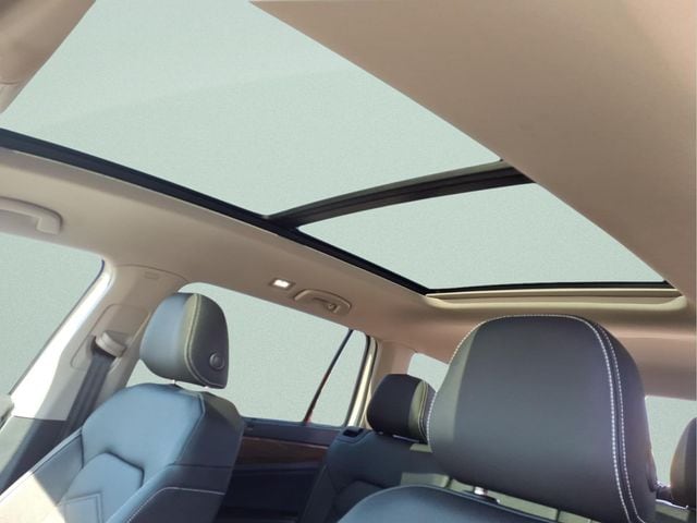 2026 Volkswagen Atlas SE w/Tech - Photo 15