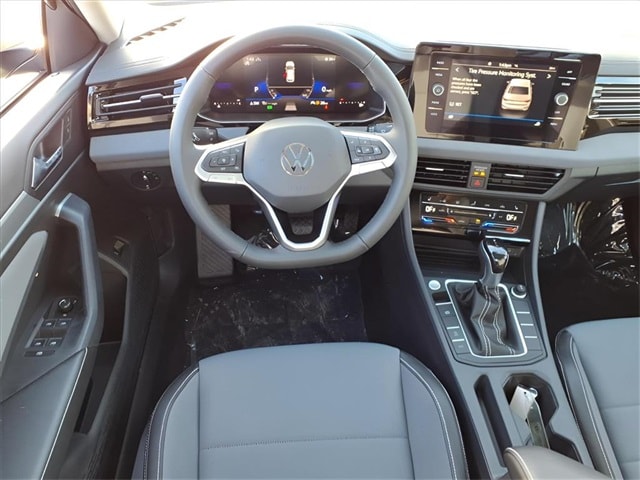 2026 Volkswagen Jetta SE - Photo 5
