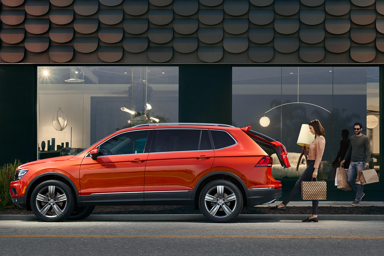 Green Volkswagen has a large inventory of new Volkswagen vehicles for sale near Petersburg, IL