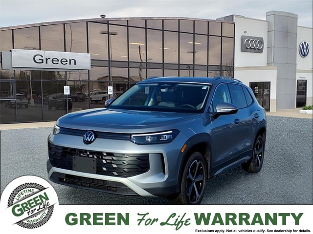 2026 Volkswagen Tiguan SE's photo