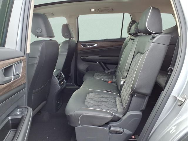 2026 Volkswagen Atlas SEL Premium R-Line - Photo 16