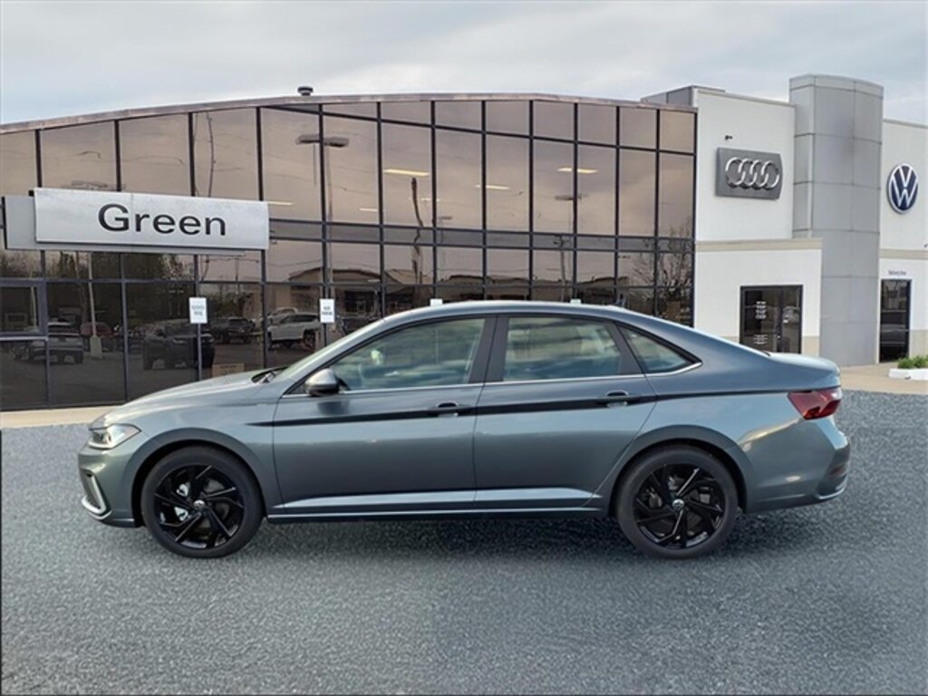 New 2026 Volkswagen Jetta 1.5T SE Sedan