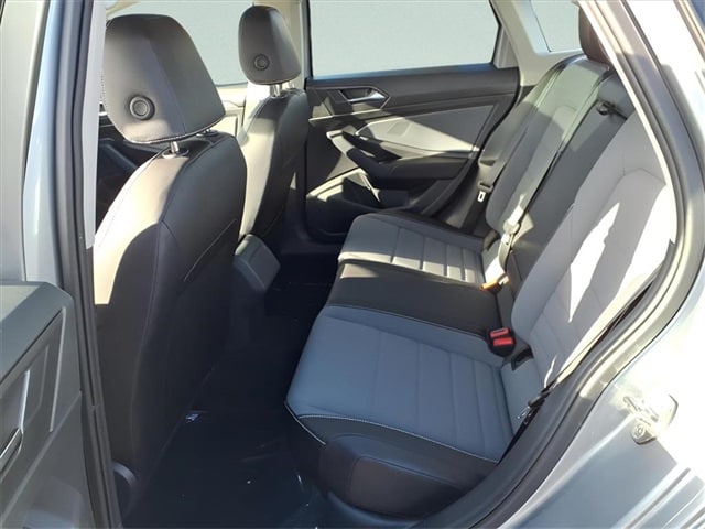 2026 Volkswagen Jetta SE - Photo 18
