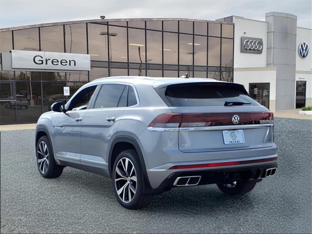 New 2026 Volkswagen Atlas Cross Sport 2.0T SEL Premium R-Line 4Motion SUV