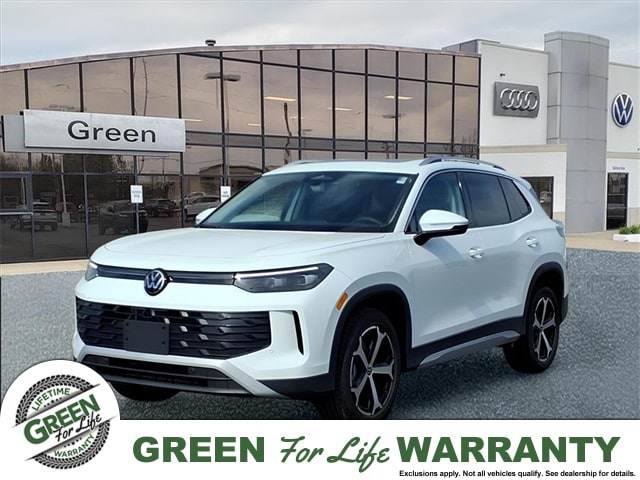 2025 Volkswagen Tiguan SE's photo