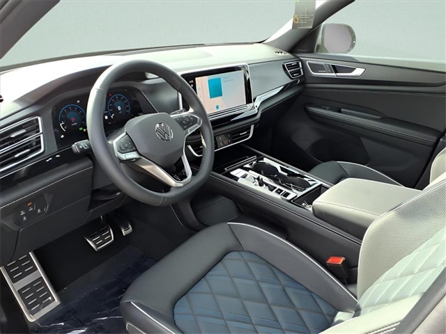 2026 Volkswagen Atlas Cross Sport SEL Premium R-LINE - Photo 15