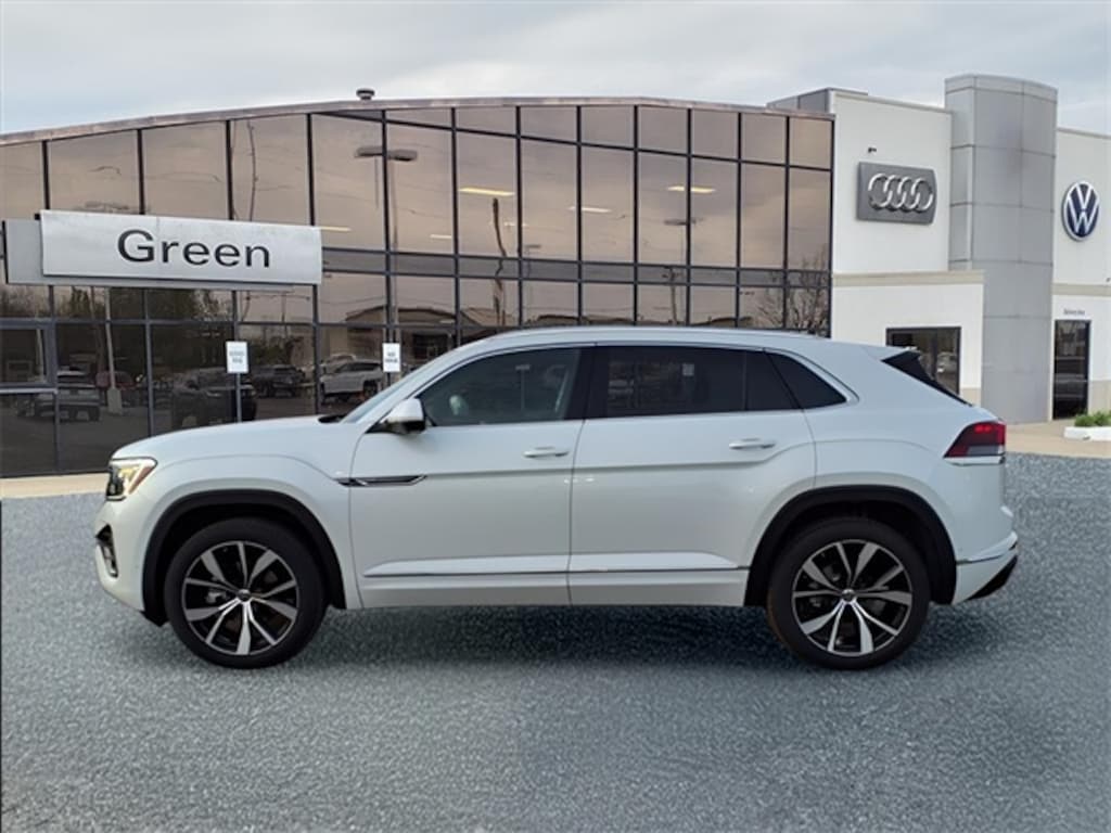 New 2025 Volkswagen Atlas Cross Sport 2.0T SEL Premium R-Line 4Motion SUV