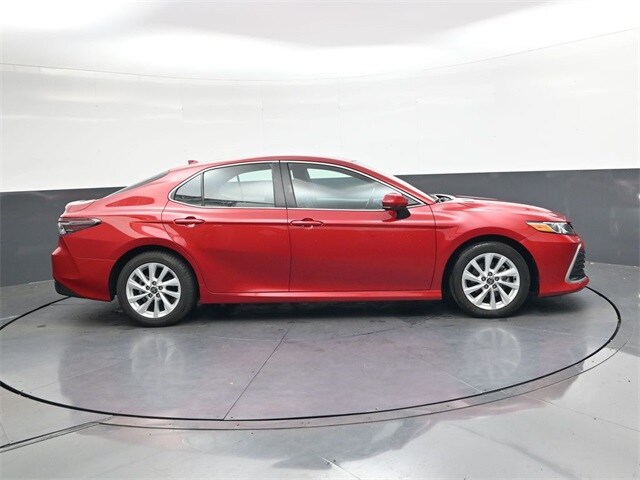 2024 Toyota Camry LE photo 2