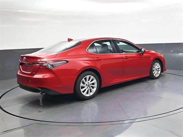 2024 Toyota Camry LE photo 3