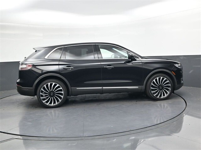 2020 Lincoln Nautilus Black Label photo 3