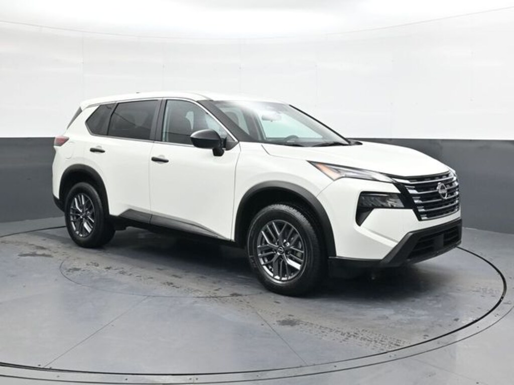 Used 2024 Nissan Rogue S SUV