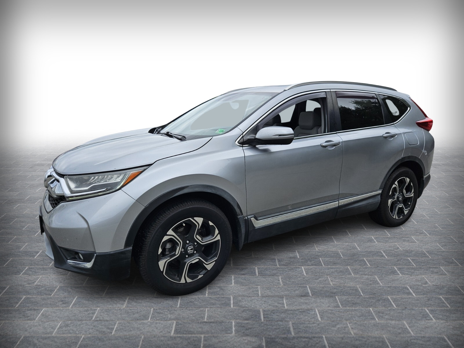 Used 2018 Honda CR-V Touring with VIN 2HKRW2H98JH604324 for sale in Greensboro, NC