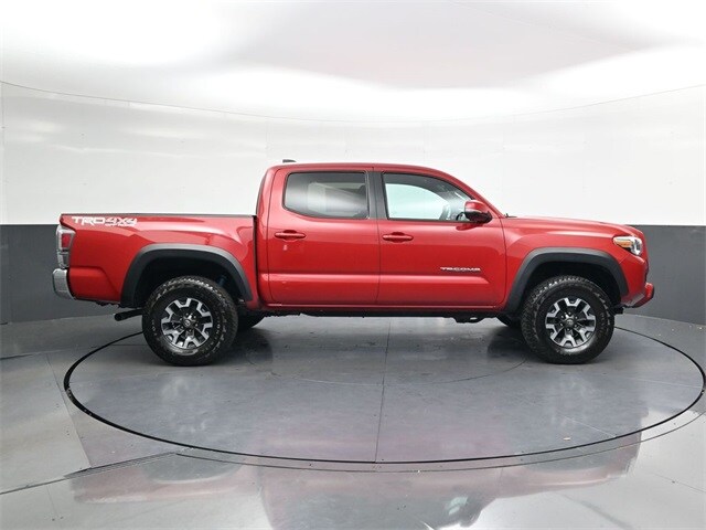 2023 Toyota Tacoma TRD Off-Road V6 photo 3