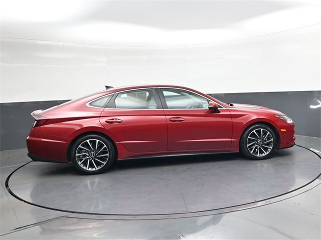 2023 Hyundai Sonata Limited photo 3