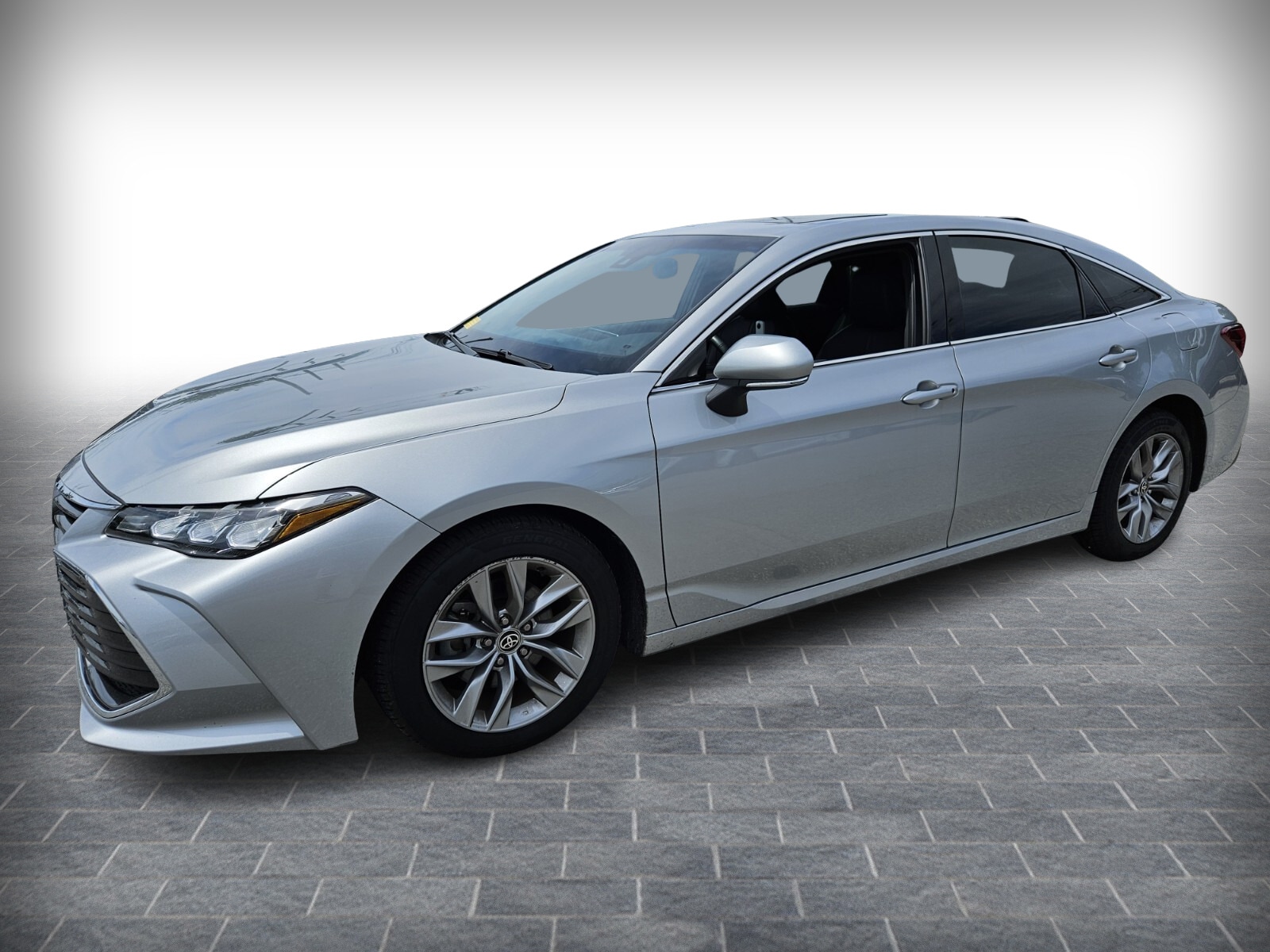 Used 2022 Toyota Avalon XLE with VIN 4T1AZ1FBXNU088124 for sale in Greensboro, NC