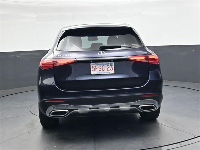 2024 Mercedes Benz GLC 300 photo 4