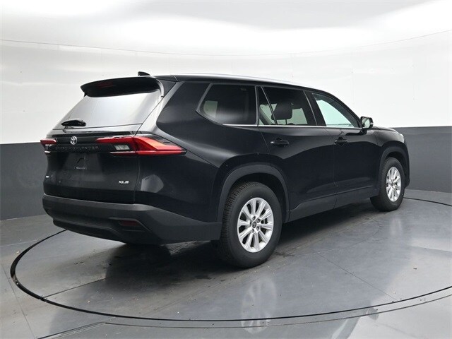 2024 Toyota Grand Highlander XLE photo 4